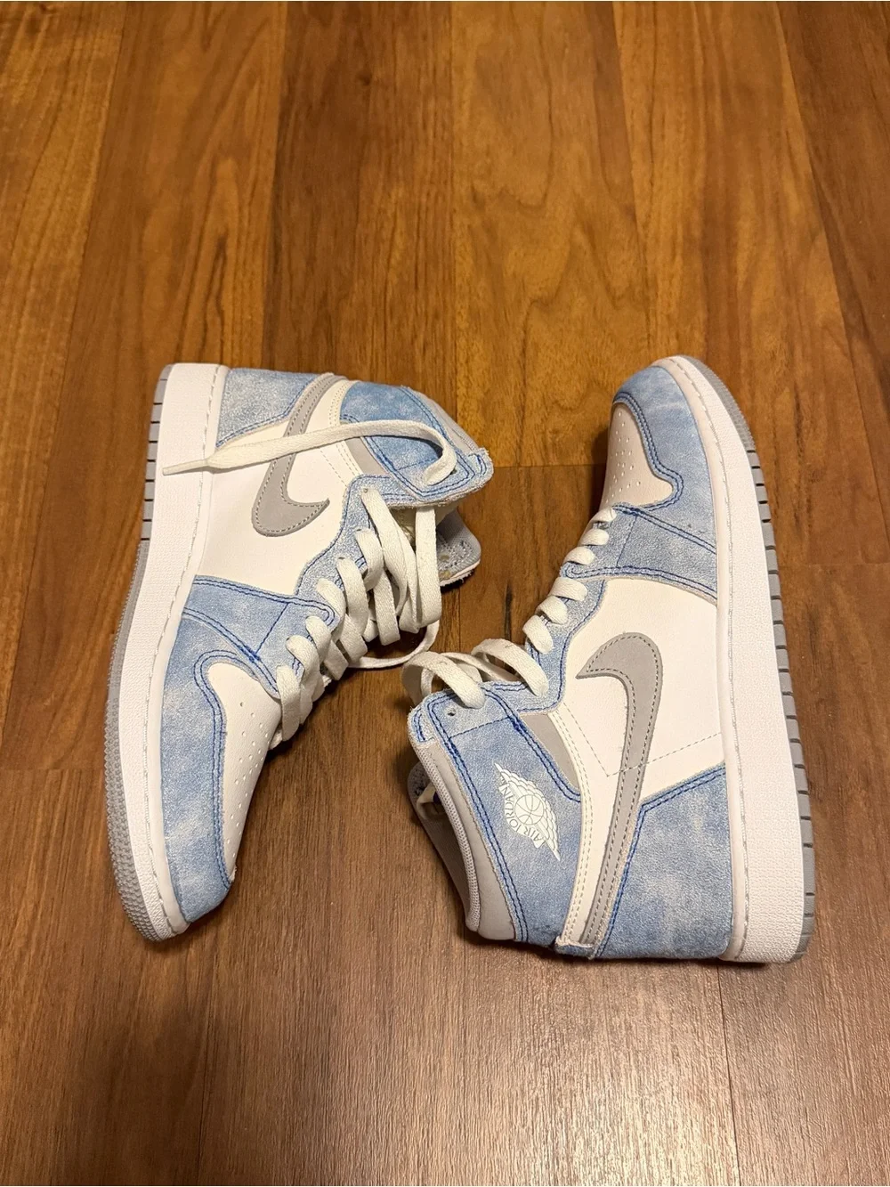Jordan 1 Retro High Hyper Royal OG GS